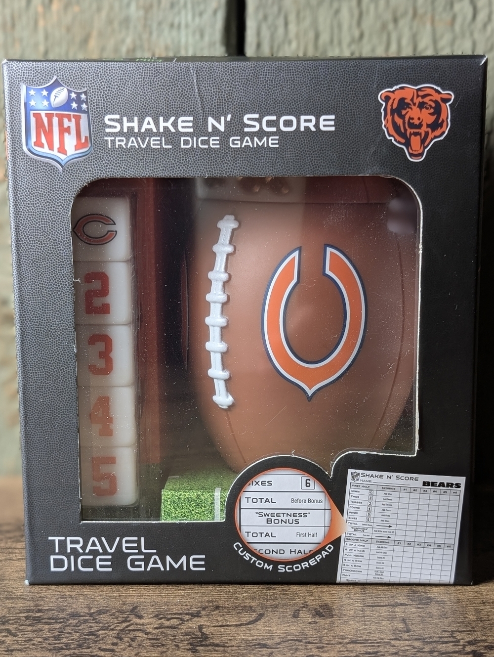 New NFL Chicago Bears Shake N' Score Travel Dice Game